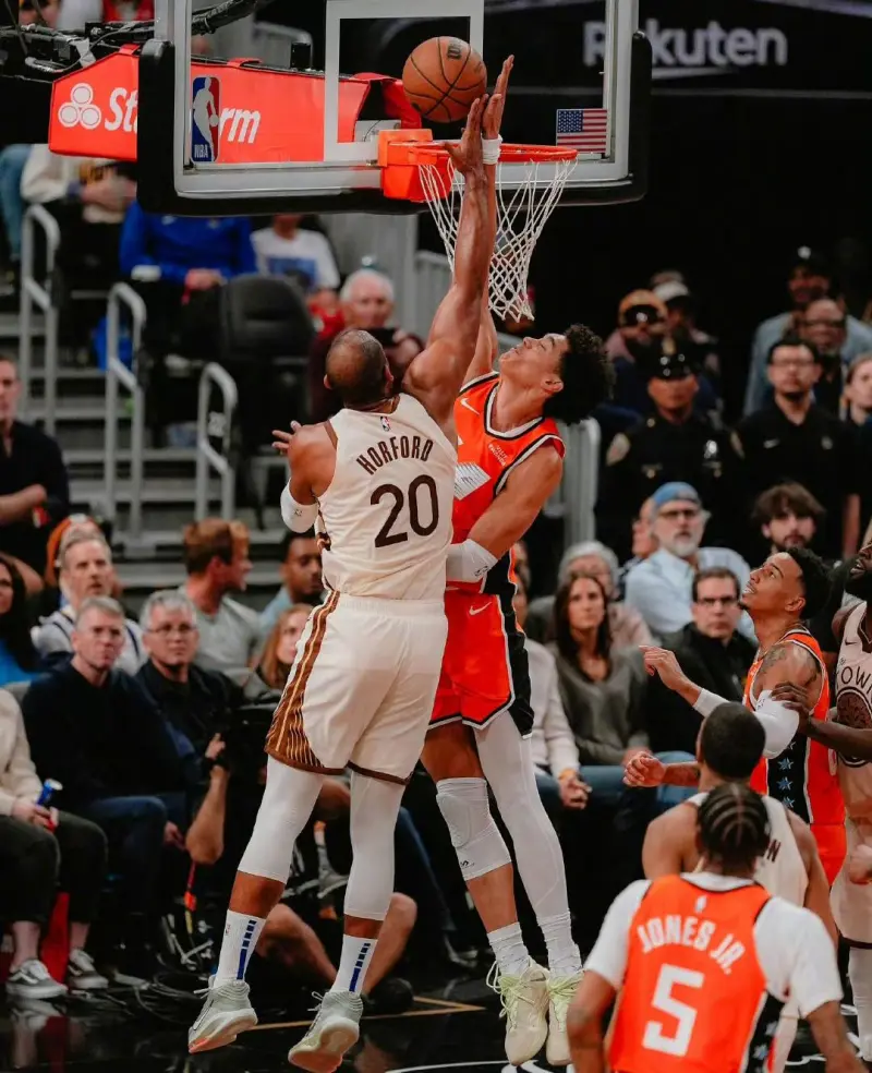 尼德豪泽成快船中锋答案？快船收获“年轻版卡佩拉”